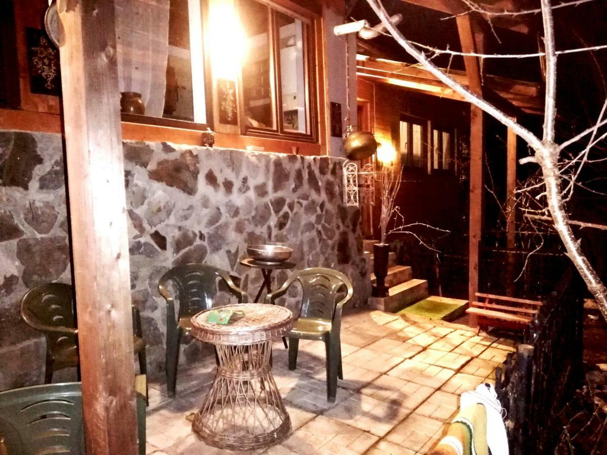 Leyla Guesthouse Castel براشوف المظهر الخارجي الصورة