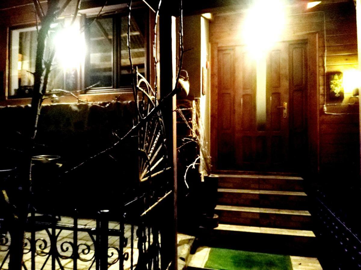 Leyla Guesthouse Castel براشوف المظهر الخارجي الصورة